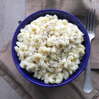 white cheddar mac and cheese in bowl