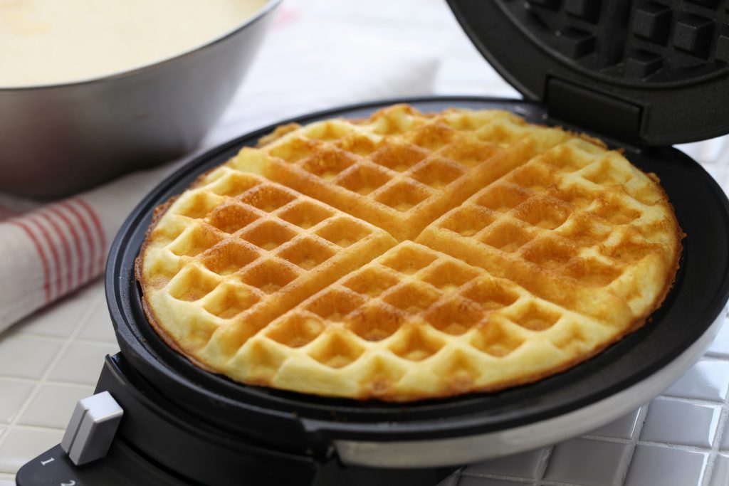 5 Best Ceramic Waffle Makers of 2023{Top 5 Picks!}SimpleGreenMoms